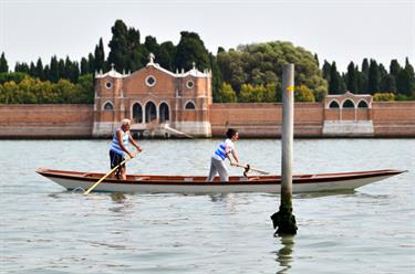 We explore Murano, DSE_7953_c_H490